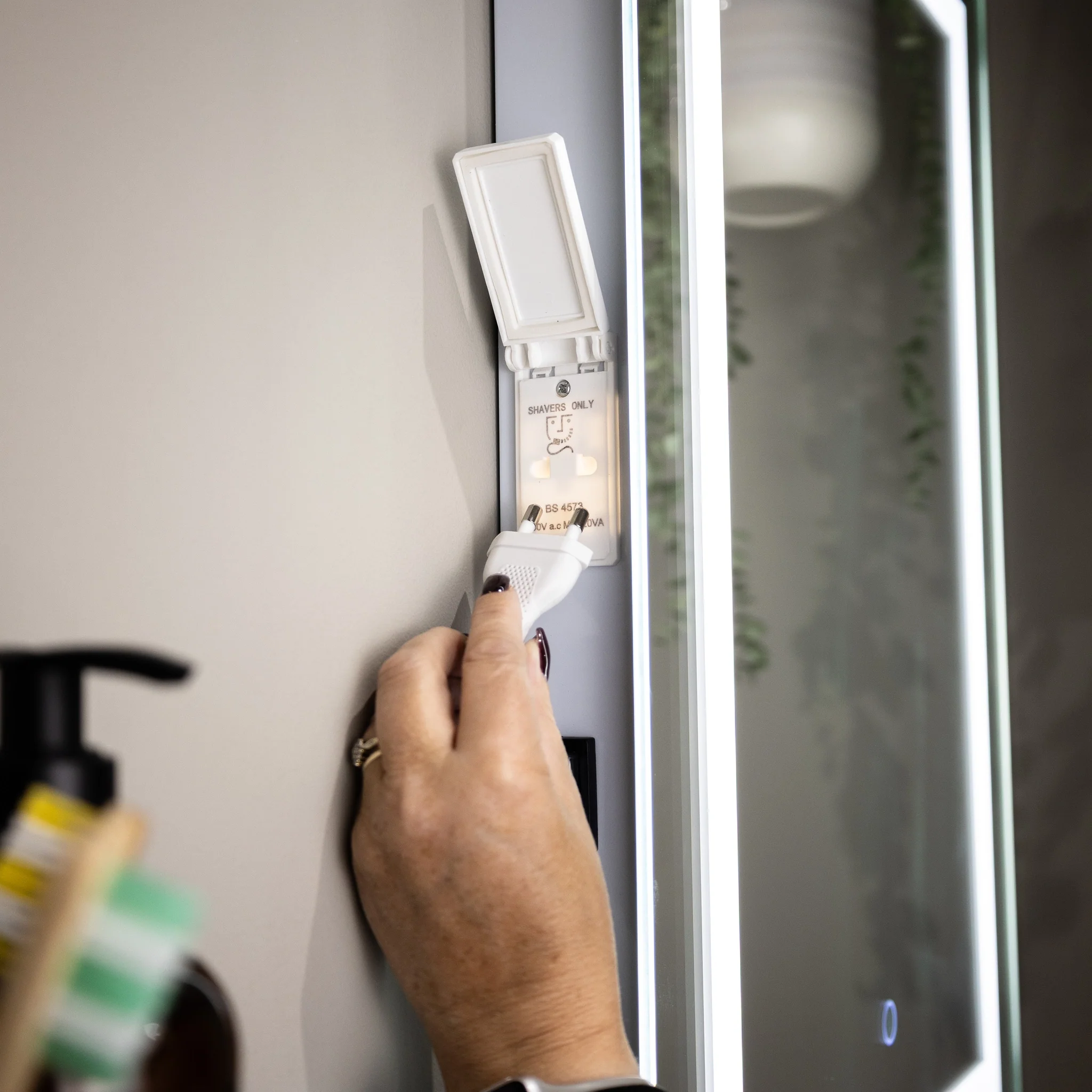 Florence Plus LED Bathroom Mirror - Image 3