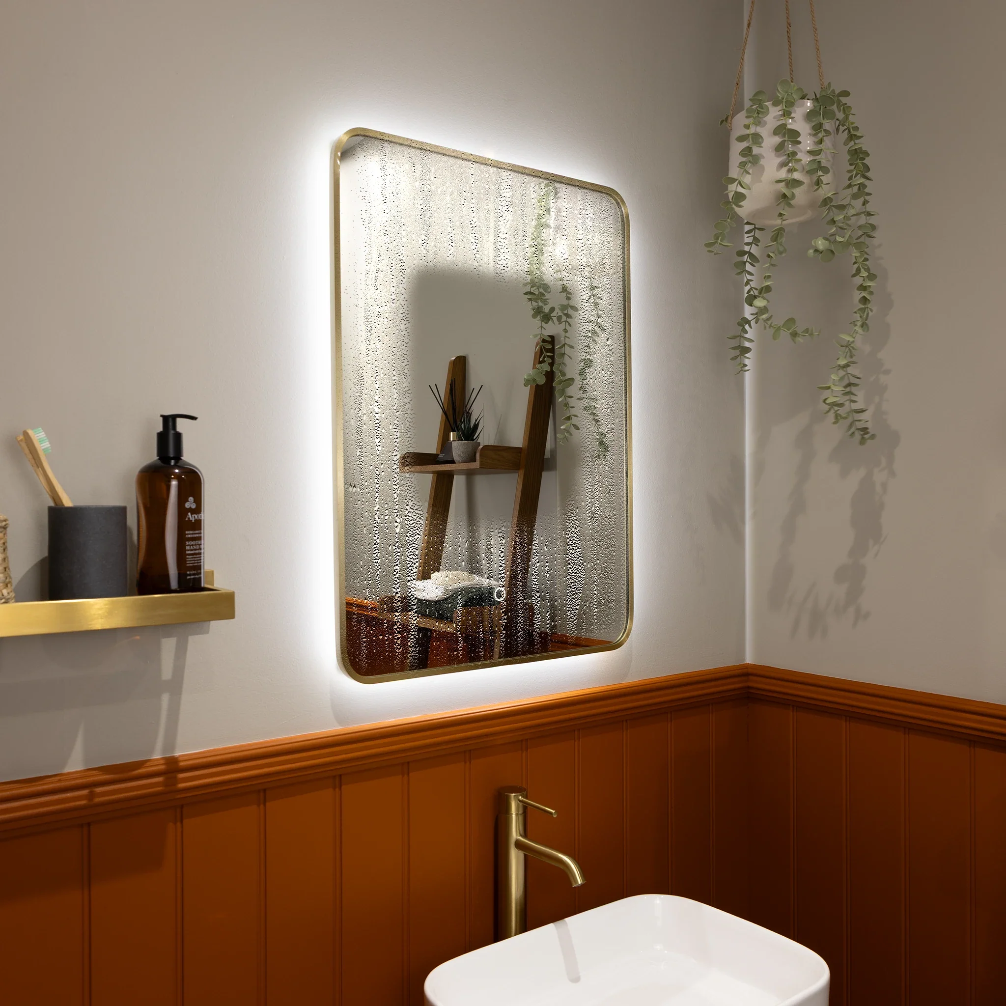 Oslo Curve LED Bathroom Mirror - Image 15