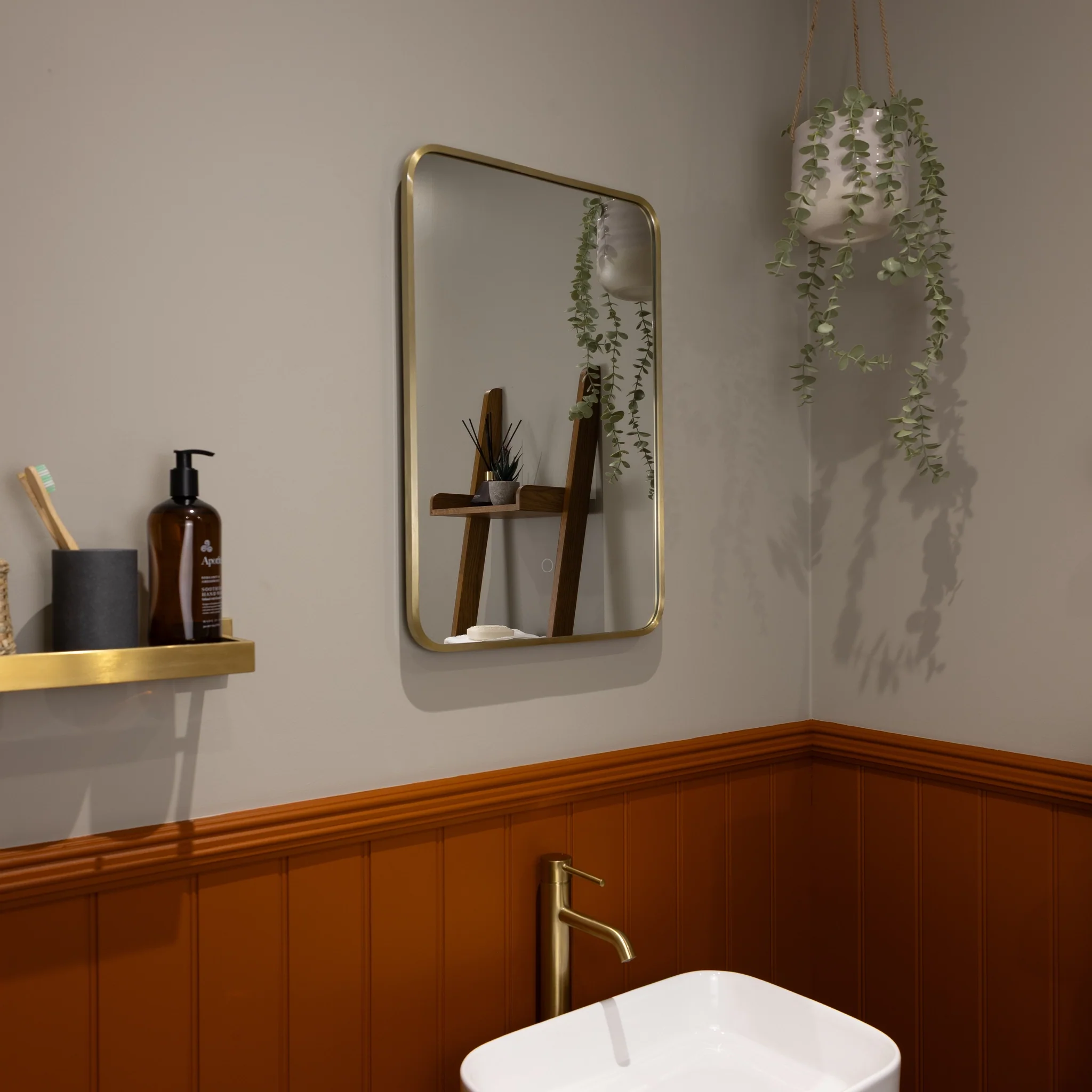 Oslo Curve LED Bathroom Mirror - Image 20